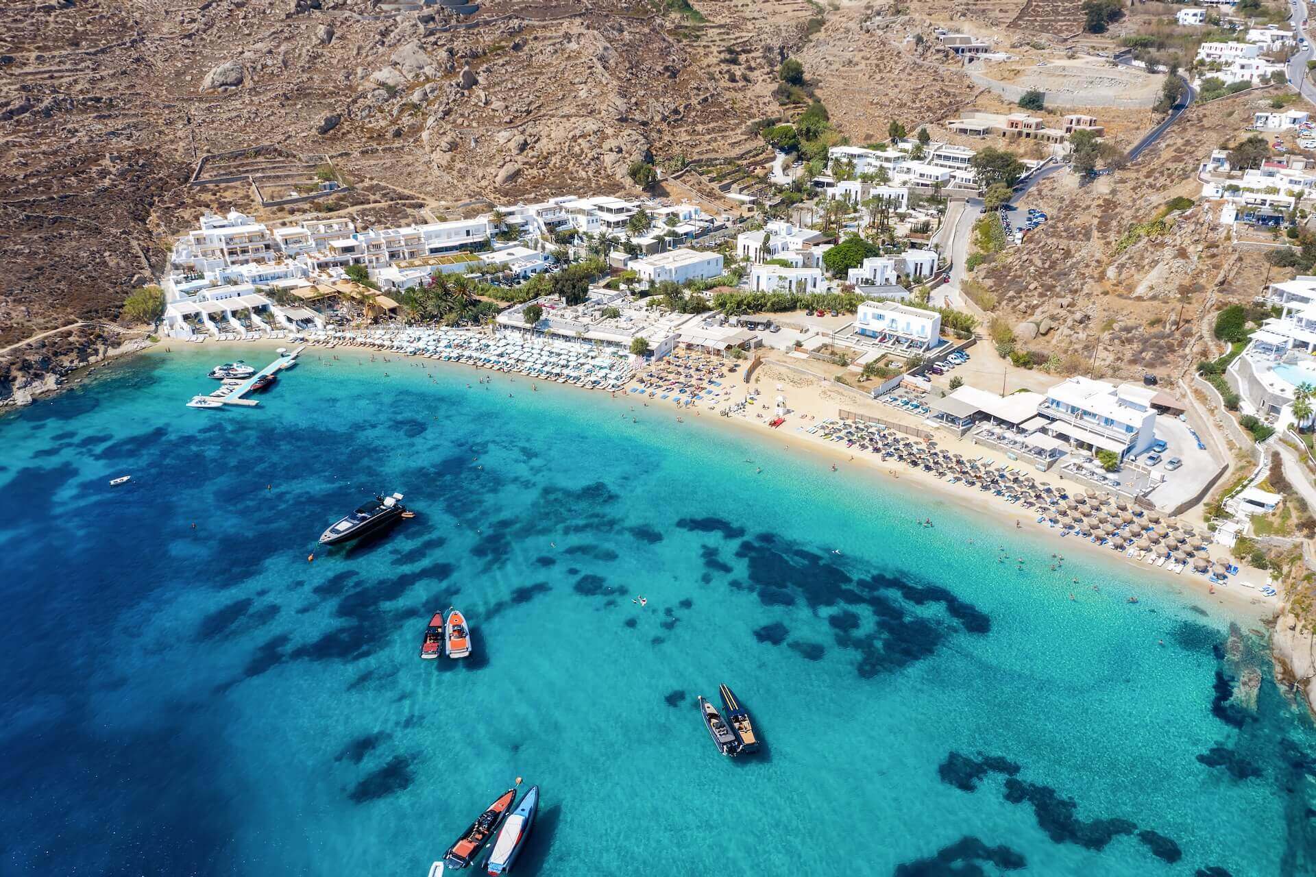 Psarou Beach